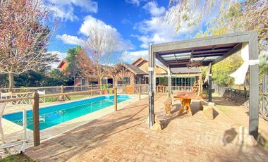 Casa en venta en Echeverria del Lago - Canning