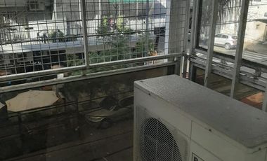 Piso al frente muy buena luz.