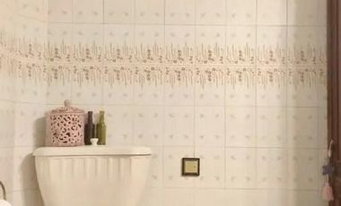 Casa 5 ambientes con pileta - Banfield Este