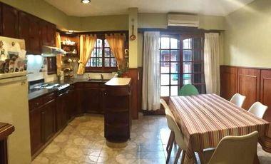 Casa 5 ambientes con pileta - Banfield Este