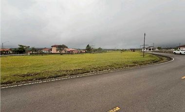 VENTA DE LOTE EN LOS MOLINOS 1,313 METROS DE ESQUINA