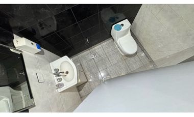 Venta casa con local Francisco lvarez