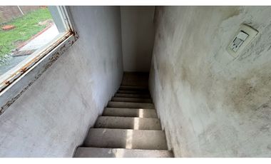 Venta casa con local Francisco lvarez