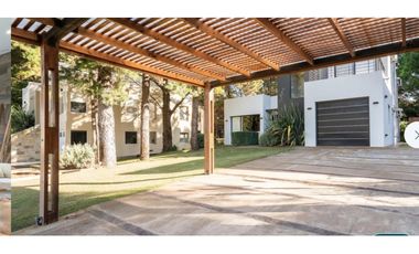 Casa en Venta en Costa Esmeralda - Sector Deportivo 5 Suites