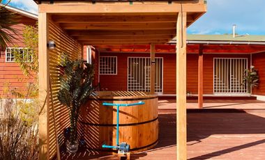 Arriendo de gran casa en sector Los Aromos