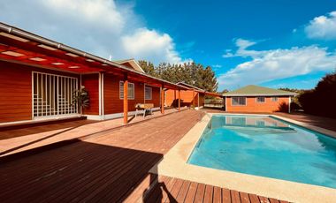 Arriendo de gran casa en sector Los Aromos