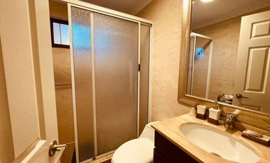 Arriendo de gran casa en sector Los Aromos