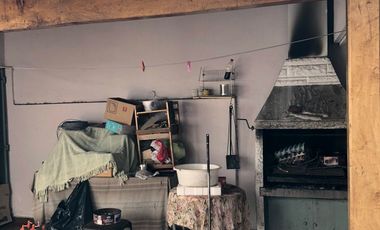 Casa en venta c/ cochera en Lomas de Zamora