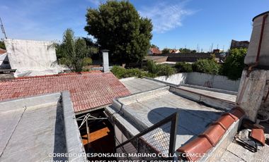 Casa en venta c/ cochera en Lomas de Zamora