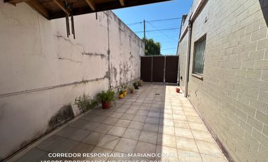 Casa en venta c/ cochera en Lomas de Zamora