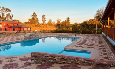 Preciosa casa en arriendo, El Cerrito, Algarrobo