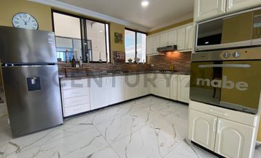 DEPARTAMENTO FRENTE AL MAR EN EL DORADO 2, ALQUILER Y VENTA EN MANTA