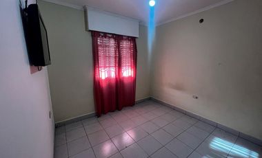 Casa en venta - 3 Dormitorios 1 Baño - 361,55mts2 - Saladillo