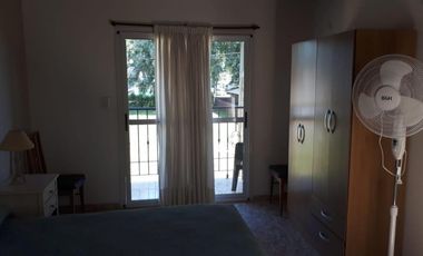 Casa en venta - 4 Dormitorios 3 Baños - Cochera - 405Mts2 - La Caleta, Mar de Cobo