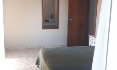 Casa en venta - 4 Dormitorios 3 Baños - Cochera - 405Mts2 - La Caleta, Mar de Cobo