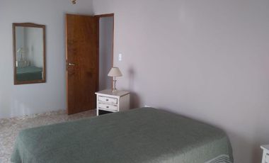 Casa en venta - 4 Dormitorios 3 Baños - Cochera - 405Mts2 - La Caleta, Mar de Cobo