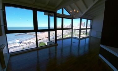 Dúplex en venta - 4 Dormitorios 4 Baños - Mar del Plata