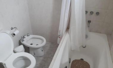 Departamento en venta - 2 Dormitorios 1 Baño - 70Mts2 - Santa Teresita