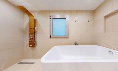 Casa en alquiler - 4 dormitorios 4 baños 190mts2 - Haras del Sur III