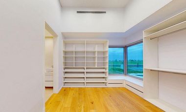 Casa en alquiler - 4 dormitorios 4 baños 190mts2 - Haras del Sur III
