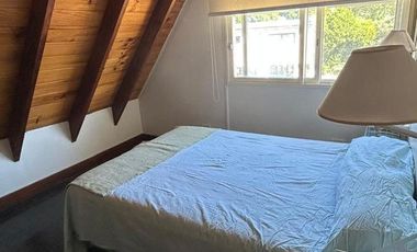 Casa en venta - 4 Dormitorios 3 Baños - Villa Gesell