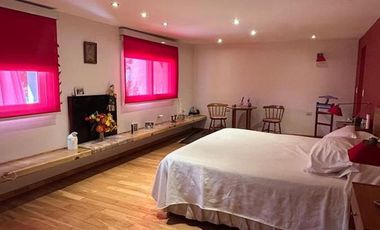 Casa en venta - 4 Dormitorios 3 Baños - Villa Gesell