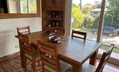 Casa en venta - 4 Dormitorios 3 Baños - Villa Gesell