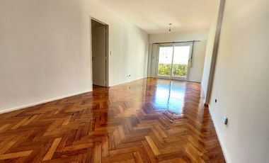 Departamento en alquiler 5 ambientes con cochera Solo uso comercial