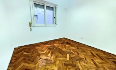 Departamento en alquiler 5 ambientes con cochera Solo uso comercial