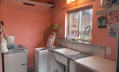 Casa en venta - 3 Dormitorios 2 Baños - 300mts2  - Almirante Brown