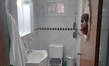 Casa en venta - 3 Dormitorios 2 Baños - 300mts2  - Almirante Brown