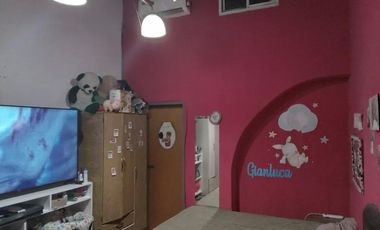 Casa en venta - 3 Dormitorios 2 Baños - 300mts2  - Almirante Brown