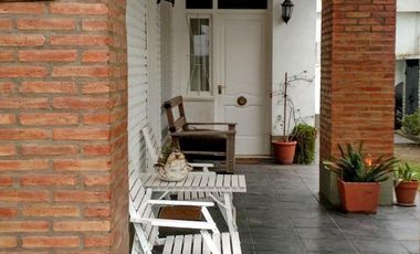 Casa en venta - 4 Dormitorios 3 Baños - Cocheras - 500Mts2 - Santa Teresa, Santa Fe