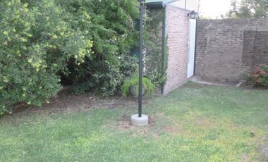 Casa en venta - 4 Dormitorios 3 Baños - Cocheras - 500Mts2 - Santa Teresa, Santa Fe