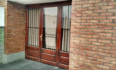 Casa en venta - 4 Dormitorios 3 Baños - Cocheras - 500Mts2 - Santa Teresa, Santa Fe
