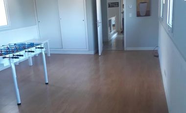 Casa en venta - 4 Dormitorios 3 Baños - Cocheras - 660Mts2 - Mar del Plata