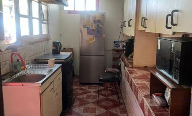 CASA ESPACIOSA, VERSÁTIL, AMPLIO TERRENO