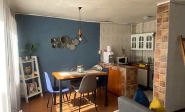 CASA ESPACIOSA, VERSÁTIL, AMPLIO TERRENO