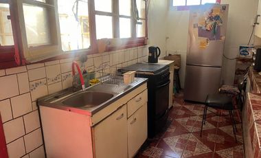 CASA ESPACIOSA, VERSÁTIL, AMPLIO TERRENO