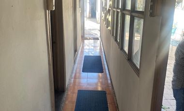 CASA ESPACIOSA, VERSÁTIL, AMPLIO TERRENO