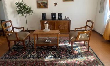 CASA ESPACIOSA, VERSÁTIL, AMPLIO TERRENO