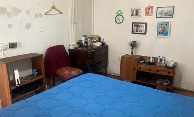 CASA ESPACIOSA, VERSÁTIL, AMPLIO TERRENO