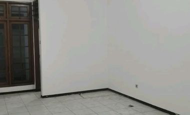 Disewakan Ruko luas Bratang Gede sby