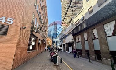 A pasos de Metro Tobalaba, remodelada!