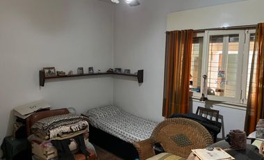 Casa tipo Chalet con 2 dormitorio cochera y jardin APTA CREDITO!!!