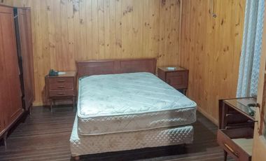 Venta Casa en Avellaneda de 3 ambientes con entrada de auto y pequeño fondo