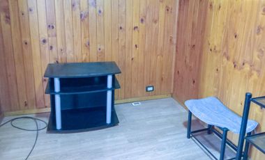 Venta Casa en Avellaneda de 3 ambientes con entrada de auto y pequeño fondo