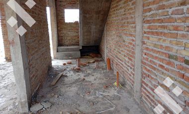 En Venta Dúplex Altos de Alberdi I