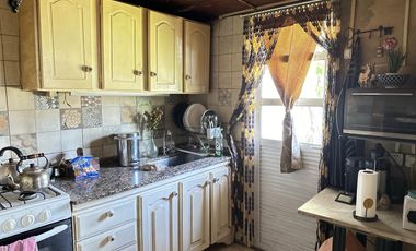 Venta  Casa con 3 habitaciones en Lobos