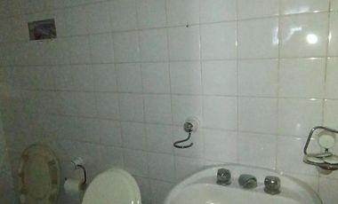 Local en Lanús Este